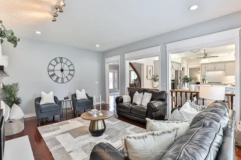 40 Braeside Sq, Markham, ON L3R 0A4