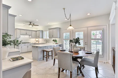 40 Braeside Sq, Markham, ON L3R 0A4