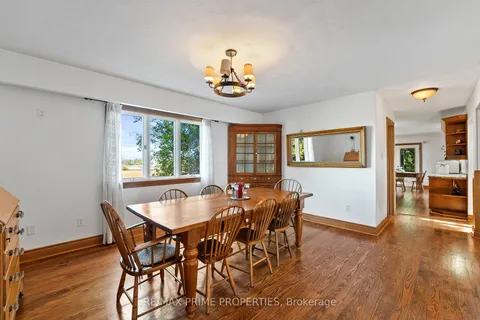 21044 Leslie St, East Gwillimbury, ON L0G 1R0