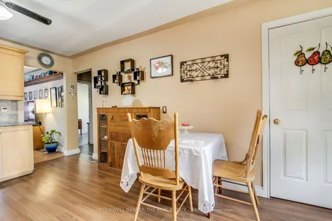 145 Wesley St, Newmarket, ON L3Y 3N9