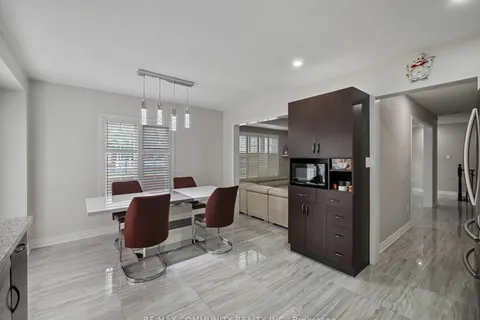 106 Charles Brown Rd, Markham, ON L3S 4V4