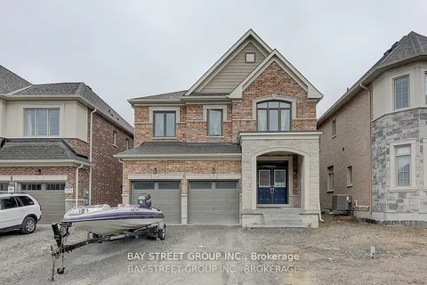 7 Yarrow Lane, East Gwillimbury, ON L9N 0T4