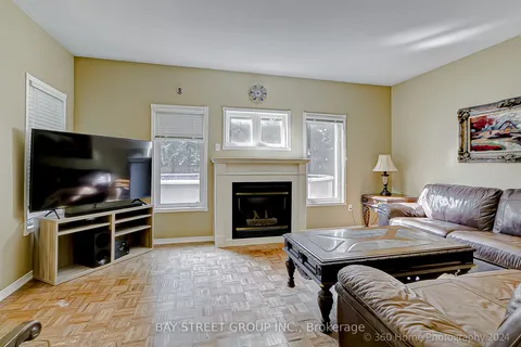 294 Clearmeadow Blvd, Newmarket, ON L3X 2C6