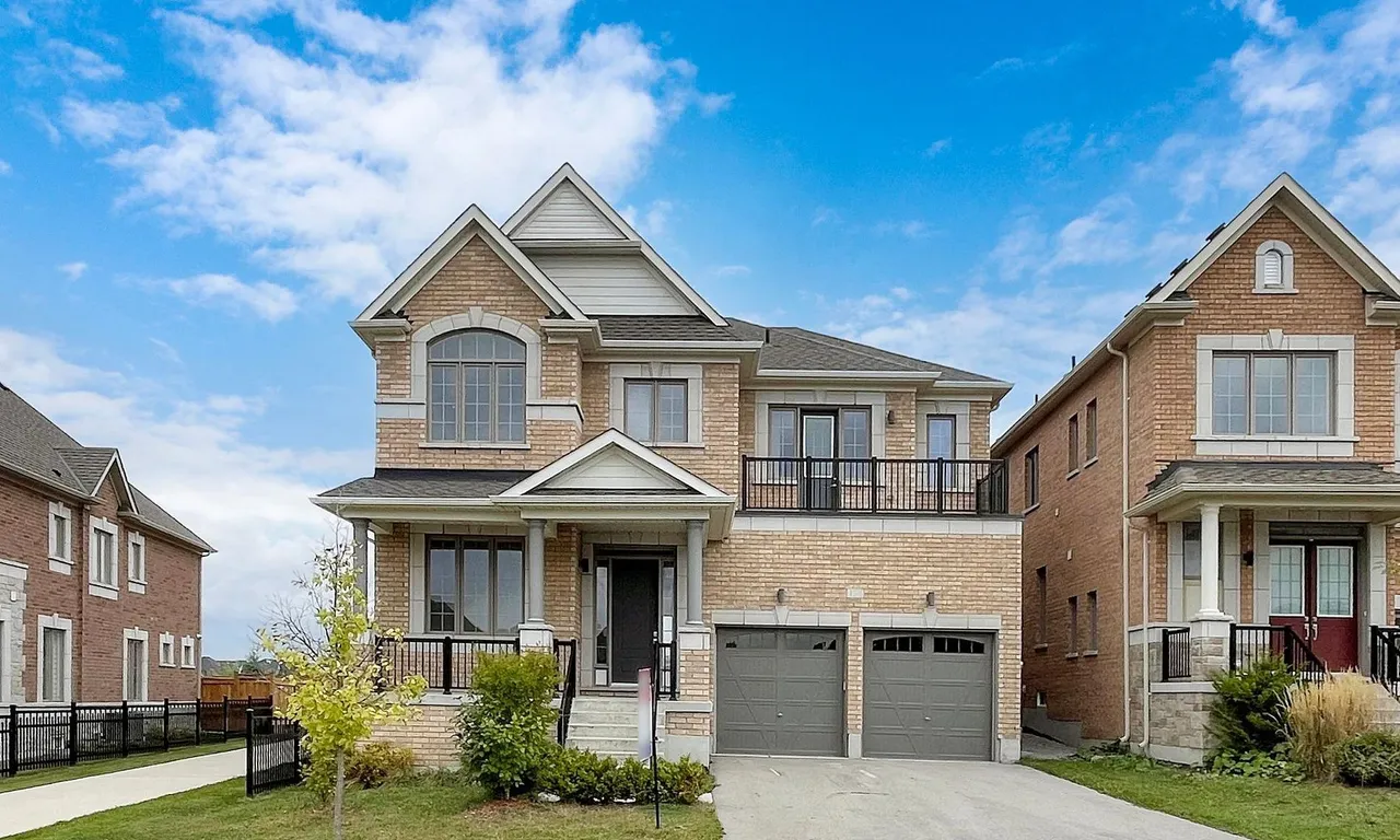 130 Frank Kelly Dr, East Gwillimbury, ON L9N 0V1