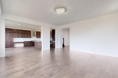 130 Frank Kelly Dr, East Gwillimbury, ON L9N 0V1