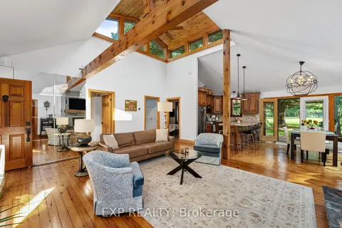105 Hedge Rd, Georgina, ON L0E 1R0