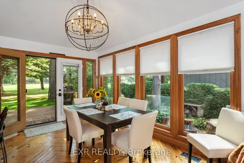 105 Hedge Rd, Georgina, ON L0E 1R0