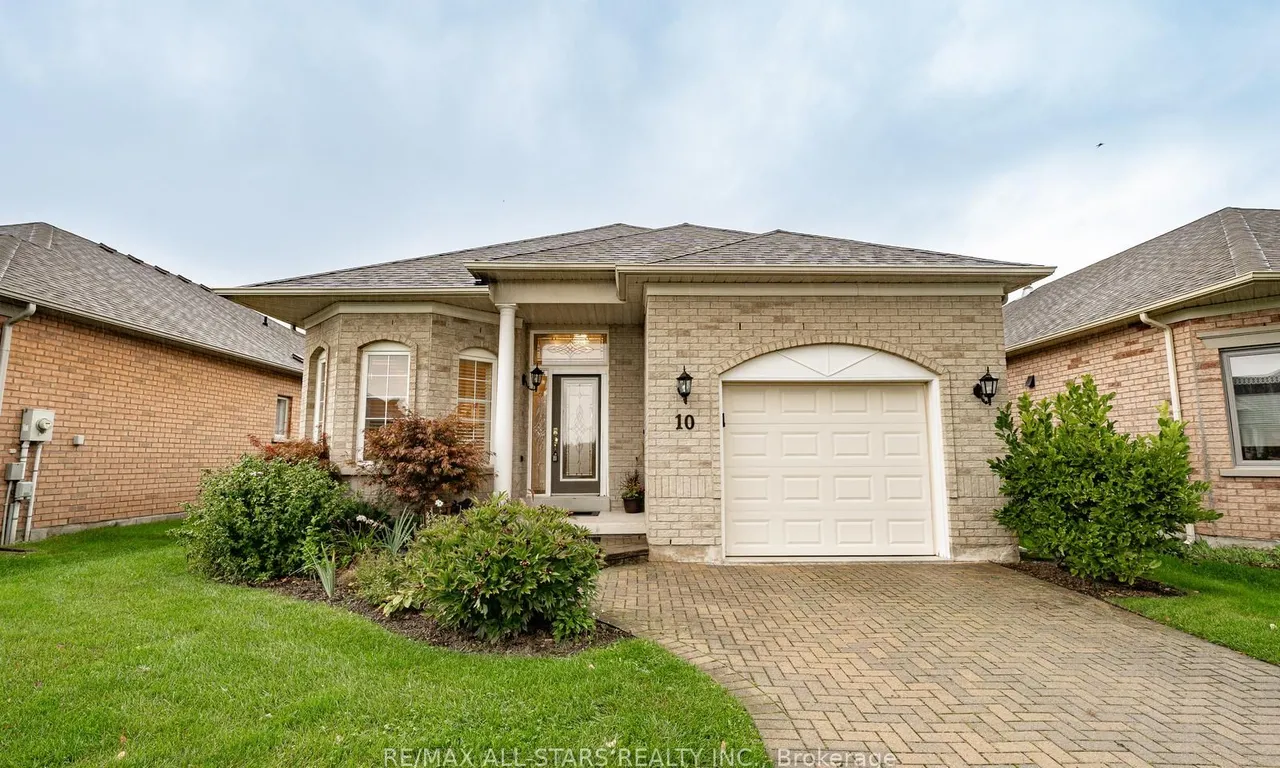 10 Faldos Flight, Whitchurch-Stouffville, ON L4A 1M8