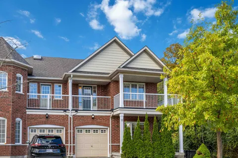16 Lebovic Dr, Richmond Hill, ON L4E 5C6