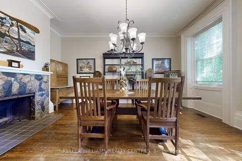 19374 Yonge St, East Gwillimbury, ON L9N 1L7