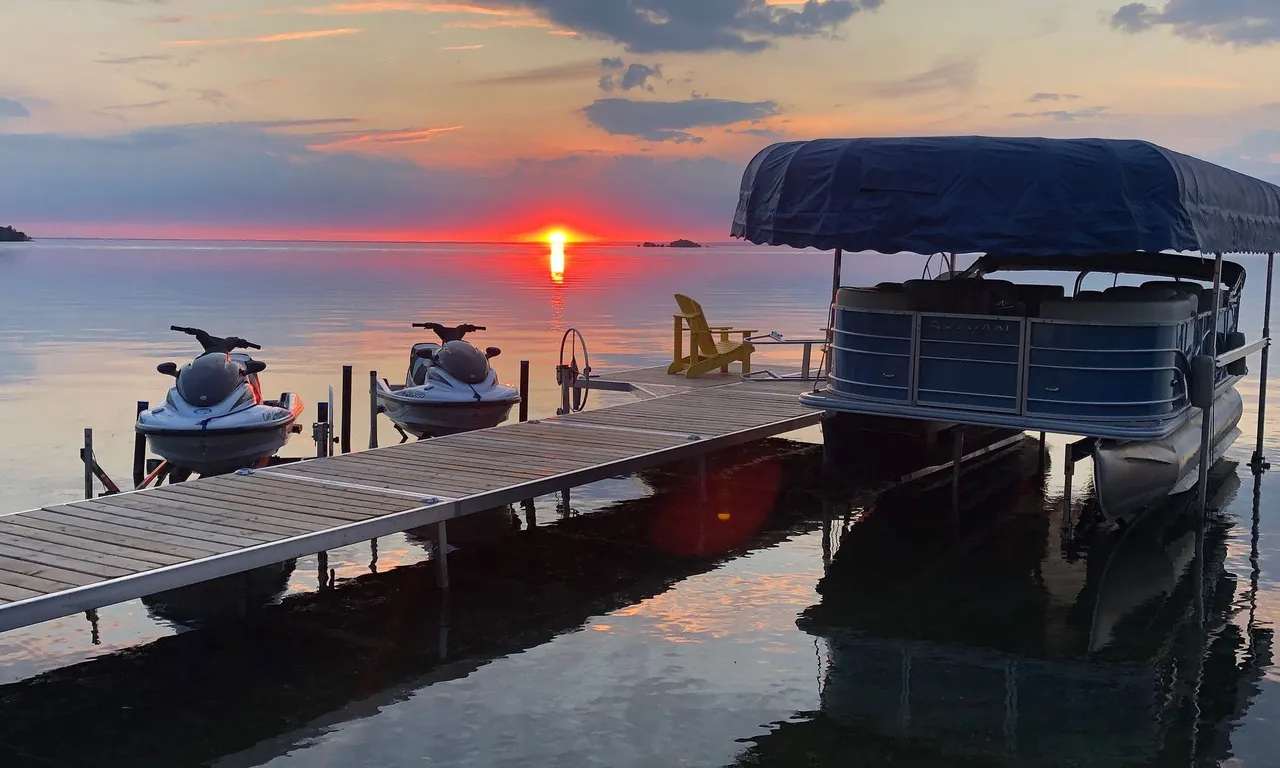 20 Burnie Rd, Georgina, ON L0E 1N0