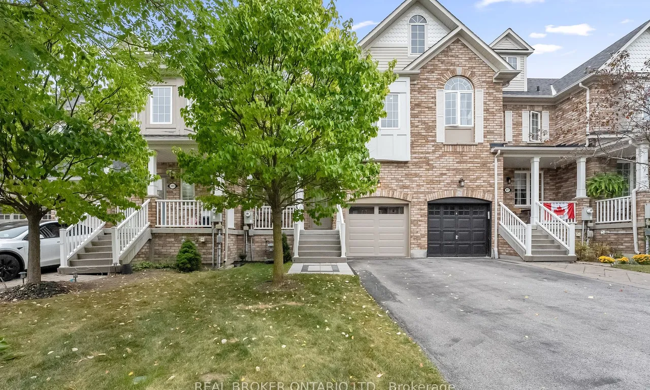 99 Limeridge St, Aurora, ON L4G 7S2