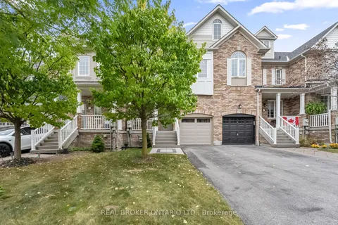 99 Limeridge St, Aurora, ON L4G 7S2