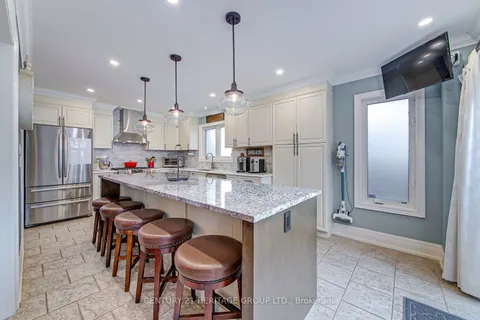 126 Blue Dasher Blvd, Bradford West Gwillimbury, ON L3Z 0E5