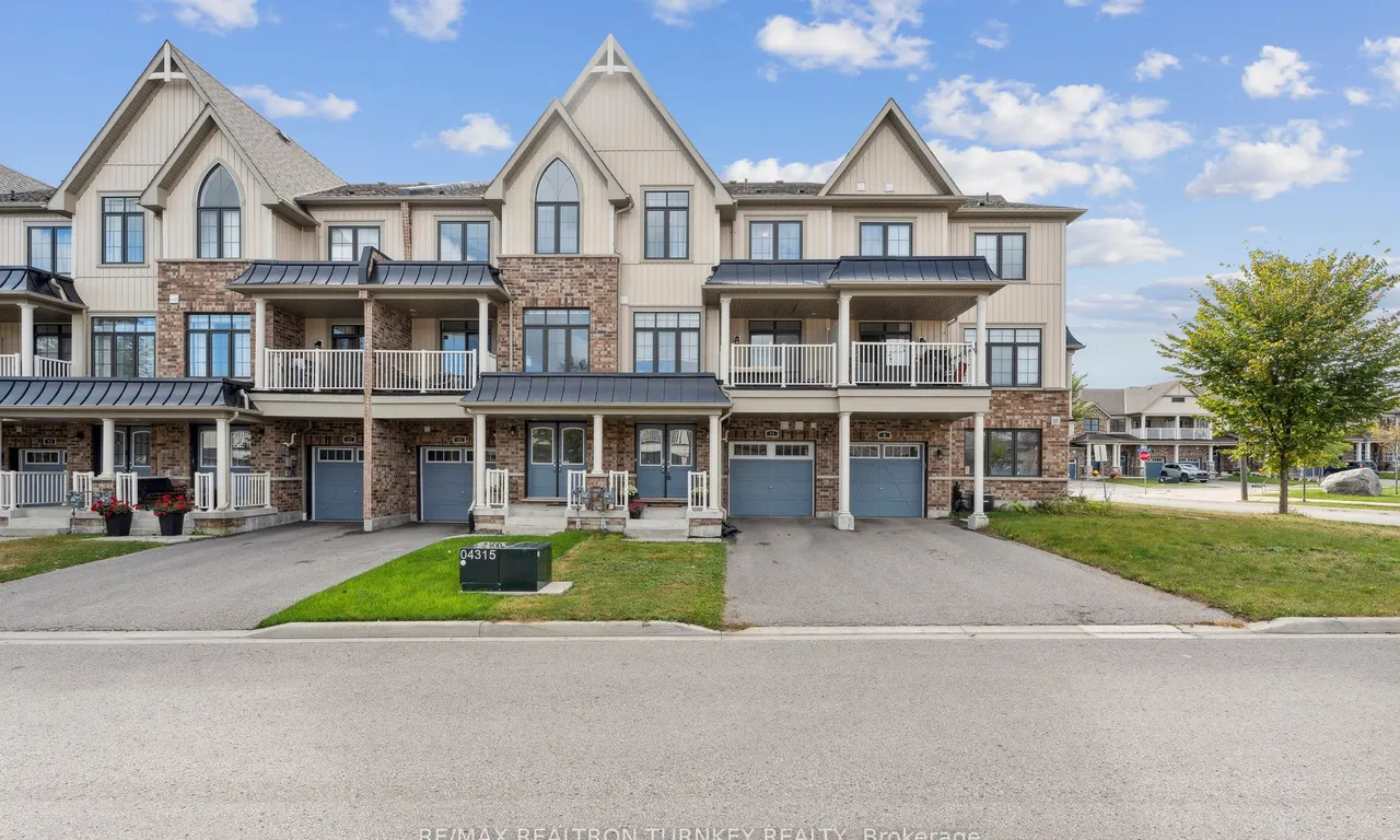11 Blackpool Lane, East Gwillimbury, ON L9N 0R7