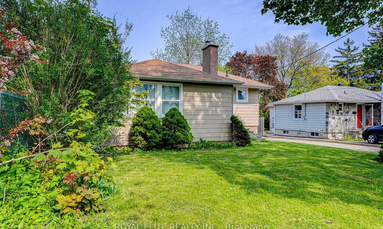 161 Church St, Richmond Hill, ON L4C 1W5