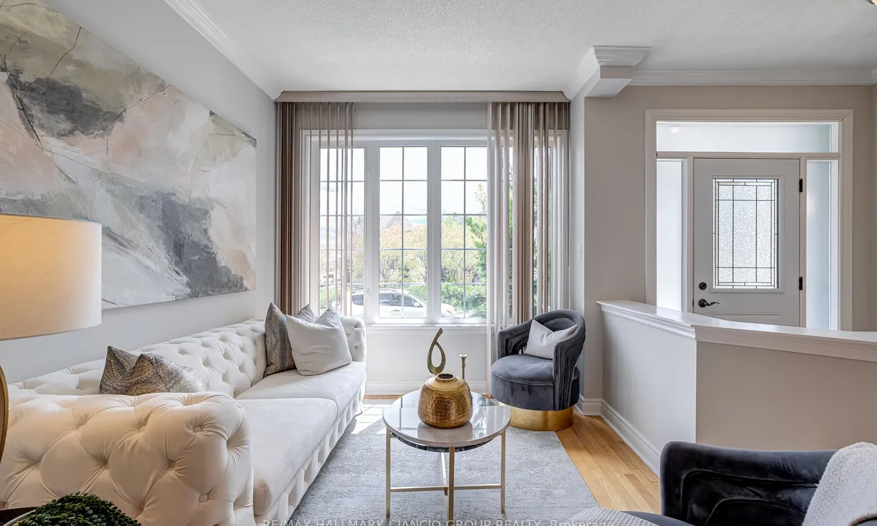 24 Linsmary Crt, Markham, ON L6E 1L2