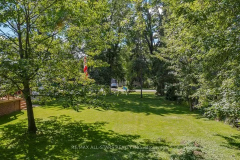 288 Woodycrest Ave, Georgina, ON L4P 2W2