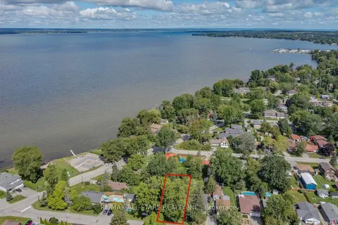 288 Woodycrest Ave, Georgina, ON L4P 2W2