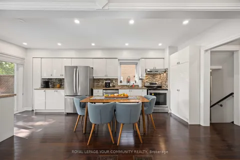 73 Buckhorn Ave, Richmond Hill, ON L4C 0G4