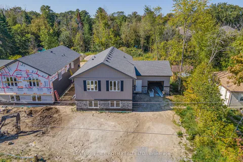 3256 Cove Ave, Innisfil, ON L9S 2K7