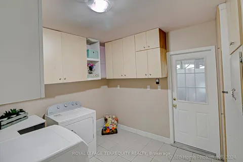40 Sunshine Dr, Richmond Hill, ON L4C 8J5