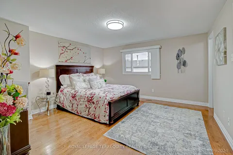 40 Sunshine Dr, Richmond Hill, ON L4C 8J5