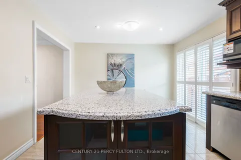 161 Sophia Rd, Markham, ON L3S 3Y9