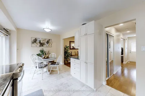 38 Rejane Cres, Vaughan, ON L4J 5A1