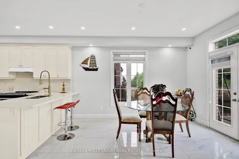 277 Gibson Circ, Bradford West Gwillimbury, ON L3Z 0X2
