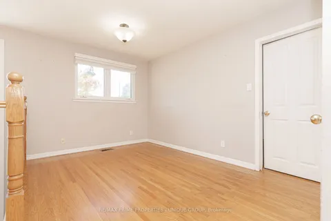 32 King Richard Crt, Markham, ON L3P 1M1