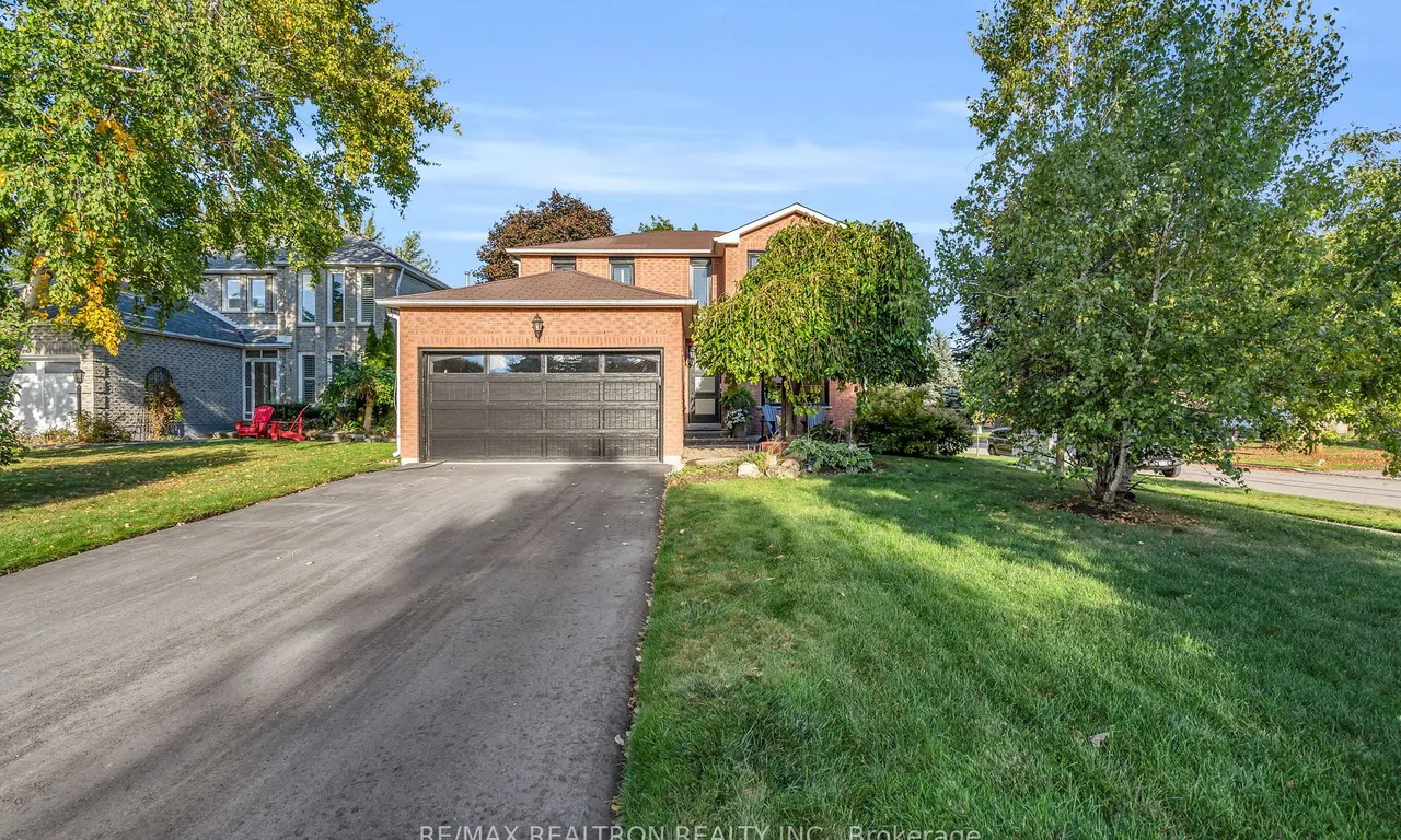 333 Fred Evans Crt, Newmarket, ON L3Y 7X5