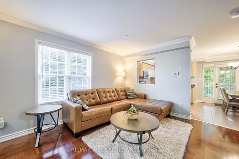 32 Pascoe Dr, Markham, ON L6B 1C4