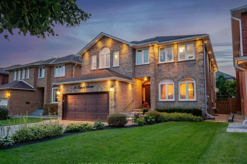 16 Lagani Ave, Richmond Hill, ON L4B 3E1