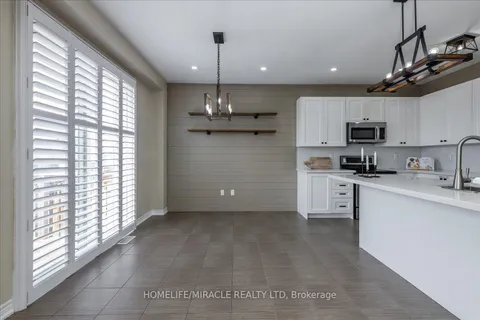 30 Michaelis St, New Tecumseth, ON L9R 0M8