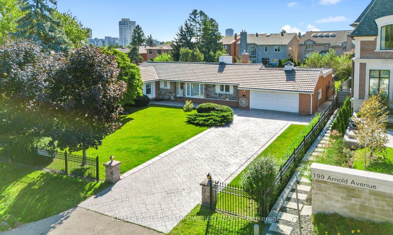 195 Arnold Ave, Vaughan, ON L4J 1C1