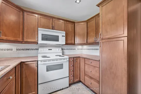 655 Haines Rd, Newmarket, ON L3Y 6V8