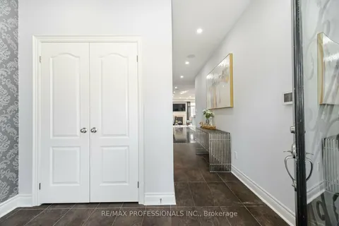 8 Andretti Cres, Brampton, ON L6X 5G7
