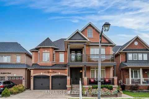 11 Ayhart St, Markham, ON L6E 1H7