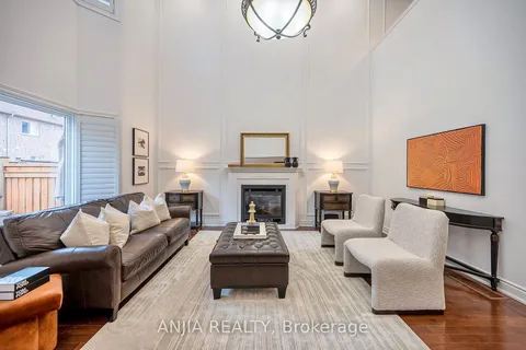 11 Ayhart St, Markham, ON L6E 1H7