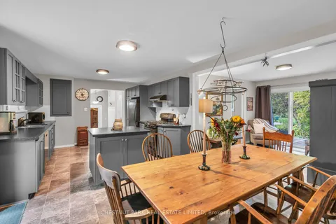 89 Pine Post Rd, Georgina, ON L4P 3C8