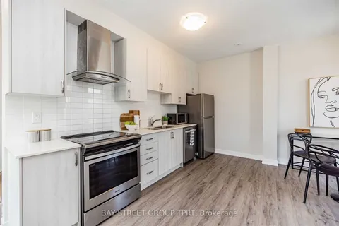2 Allward St, Vaughan, ON L4L 0M1