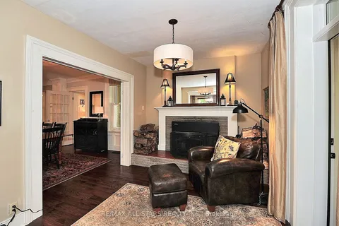 60 Meadowbrook Lane, Markham, ON L3R 2C6