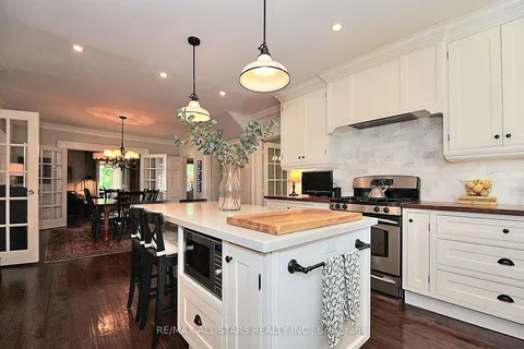 60 Meadowbrook Lane, Markham, ON L3R 2C6