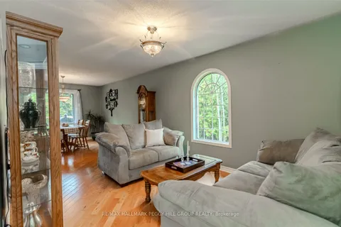 2320 7th Line, Innisfil, ON L9S 4H5