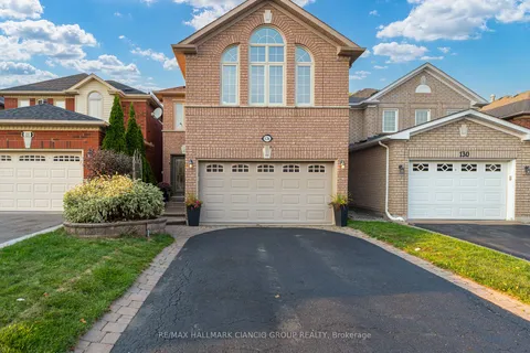 126 Rush Rd, Aurora, ON L4G 7G5