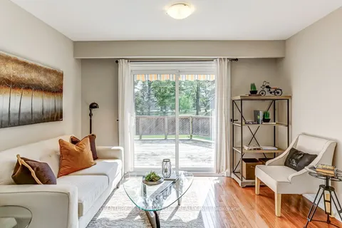 63 DRAKEFIELD Rd, Markham, ON L3P 1G8