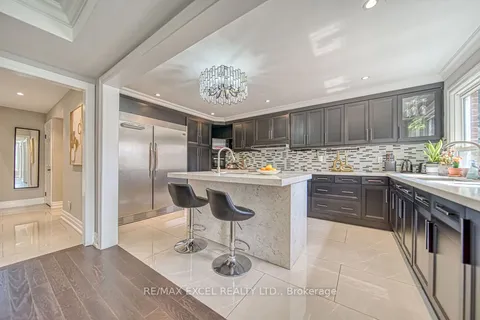 88 Montgomery Crt, Markham, ON L3R 0C1