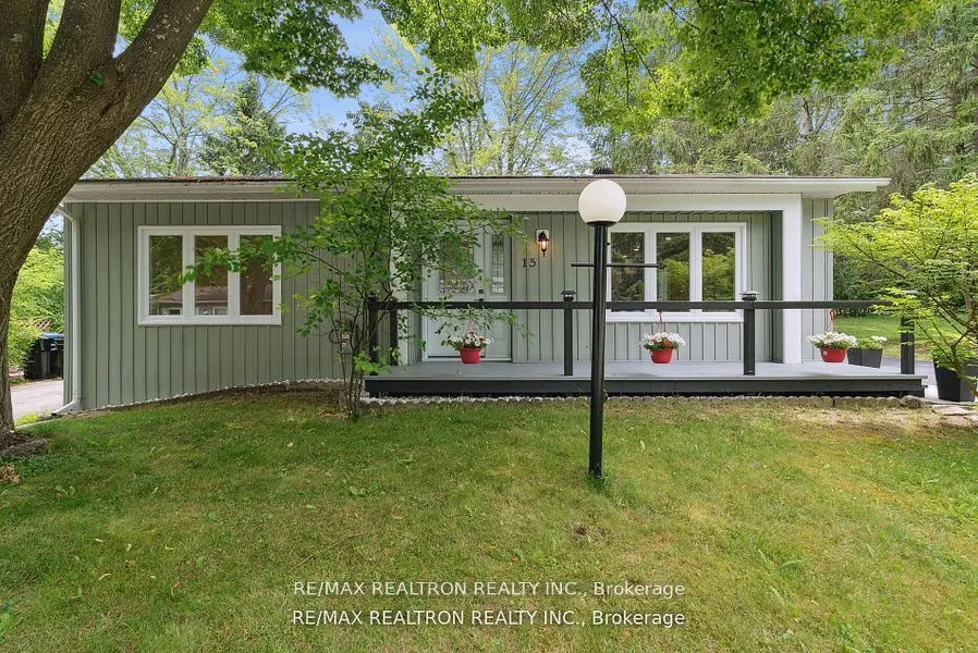 15 Cherrywood Lane, Innisfil, ON L9S 1M6