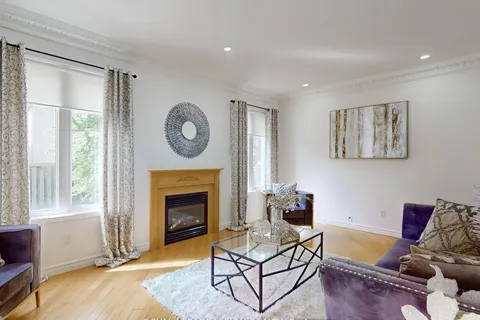 167 Golden Meadow Dr, Markham, ON L6E 1E2